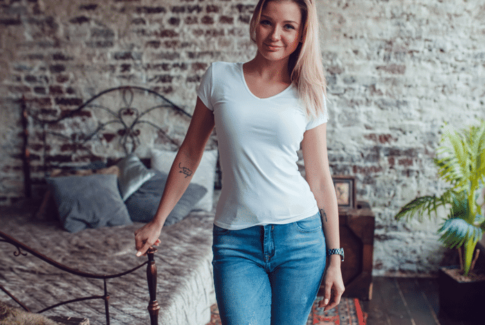 Best Jeans For Hourglass Figure